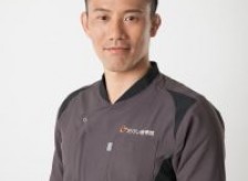 昨日は20歳女性が肩こりでツライといわれて来院されました。
